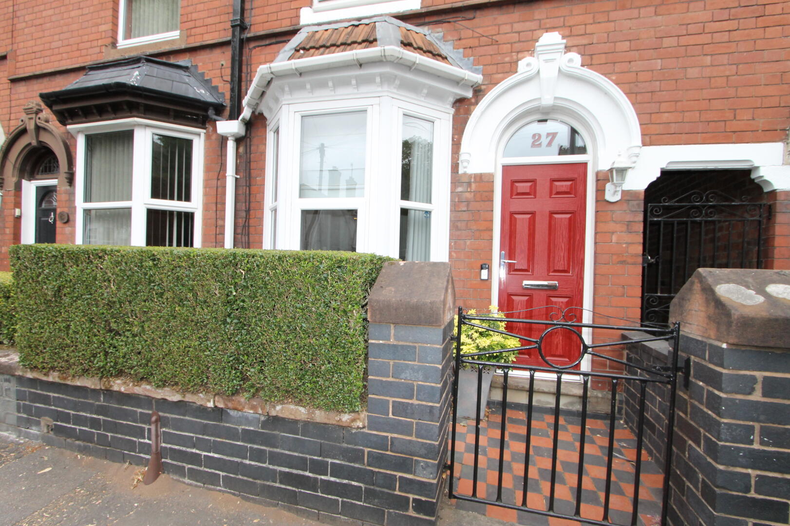 3 bed property in Woodfield Crescent, Kidderminster